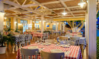 Hotellets hyggelige restaurant er også åben for offentligheden