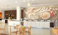 I buffetrestauranten serveres morgenmad, frokost og aftensmad