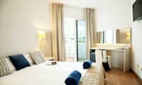 Dobbeltværelse med balkon/dobbeltværelse med balkon mod poolområdet/dobbeltværelse med balkon og begrænset havudsigt