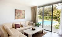 4-værelses lejlighed i villa med seks senge og privat pool