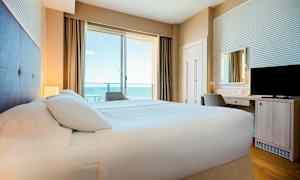 Dobbeltværelse med havudsigt