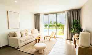 4-værelses lejlighed i villa med seks senge og privat pool