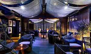 Hotellets hyggelige terrasse