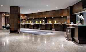 Indtjeknings-/udtjekningsautomat