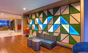 Siddeområde i lobbyen