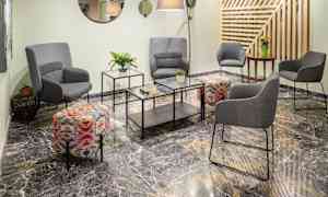 Siddeområde i lobbyen