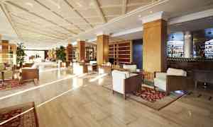 Siddeområde i lobbyen