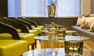 Siddeområde i lobbyen