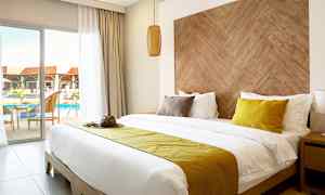 Dobbeltværelse med direkte pooladgang