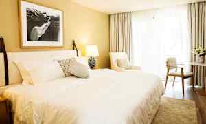 Suite med to rum med havudsigt