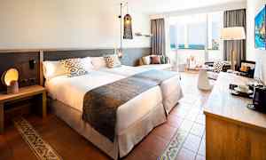 Dobbeltværelse med havudsigt