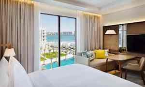 Dobbeltværelse mod poolen