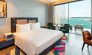 Dobbeltværelse med balkon og havudsigt