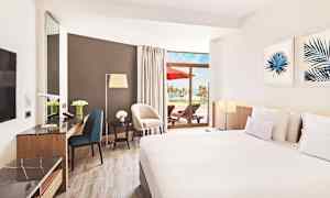 Dobbeltværelse med havudsigt