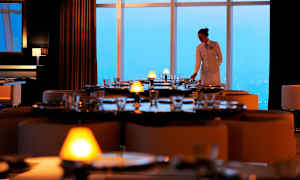 A la carte-restaurant med grillretter