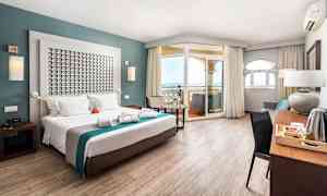 Dobbeltværelse med havudsigt