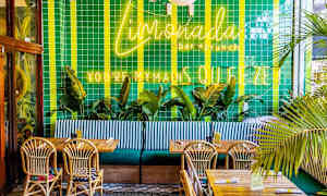 Baren og a la carte-restauranten