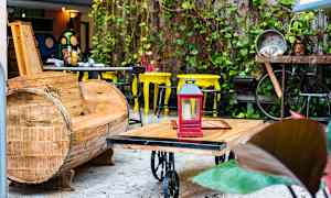 Kombineret restaurant og bar