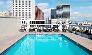 Poolen på tagterrassen