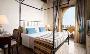 Dobbeltværelse deluxe med udsigt over havet