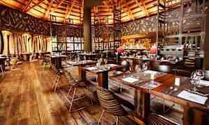 En af hotellets to buffetrestauranter