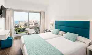 Dobbeltværelse med havudsigt