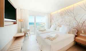 Dobbeltværelse med havudsigt