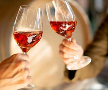 Lækre dråber gange tre - rødt, hvidt og rosé!