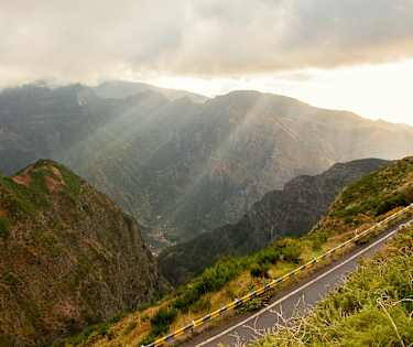 Jeeptur på Madeira i solnedgangens skær
