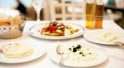 Meze-aften på Ploumin i Sotira