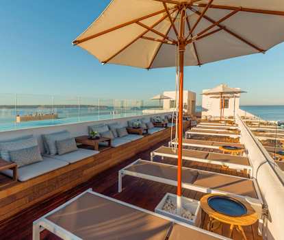 Poolområde på tagterrassen