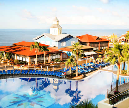 Poolområdet med poolbar og den mexicanske a la carte-restaurant på Tenerife-området