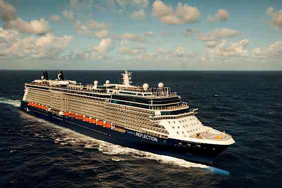 Et krydstogtskib på åbent hav. (AI-genereret tekst)