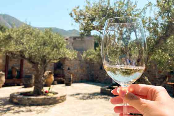 HER Taste of Crete (TOHE)
