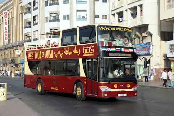 Stor rød bus