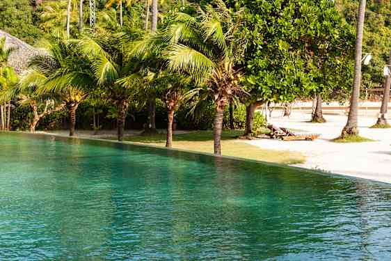 SAii Phi Phi Island Village Beach Resort