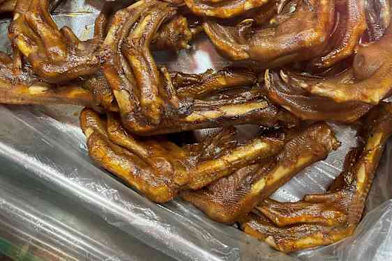 høne- og hanefødder