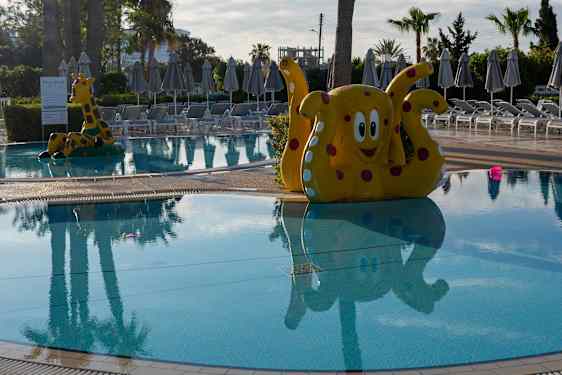 Pool på Sunwing Sandy Bay Beach