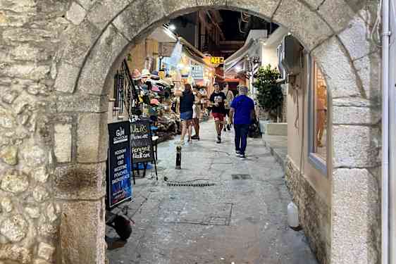 Gade i Parga