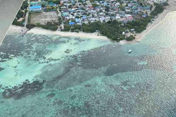 Udsigt fra vandflyet på Maldiverne