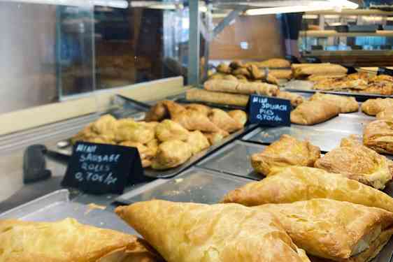 Bagværk på Grandma’s Lab – Parga Bakery