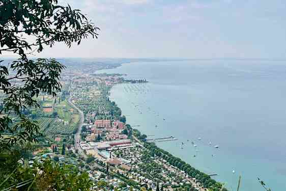 Udsigt mod Bardolino og Lazise