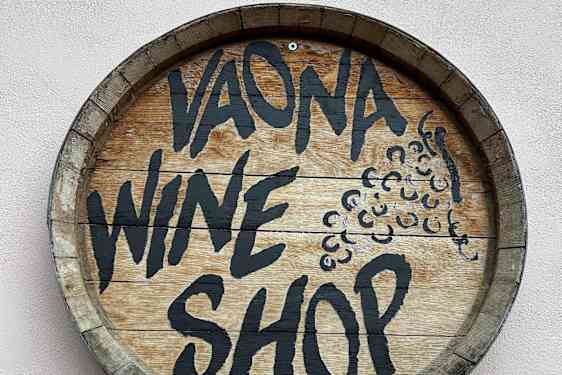 Vin skilt fra Vaona