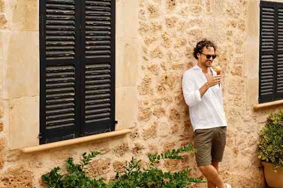 Mand spiser is i Alcudia