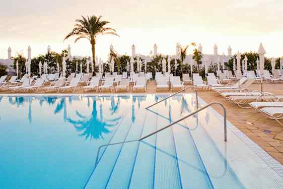 Poolområde ved Sunprime Atlantic View, Gran Canaria