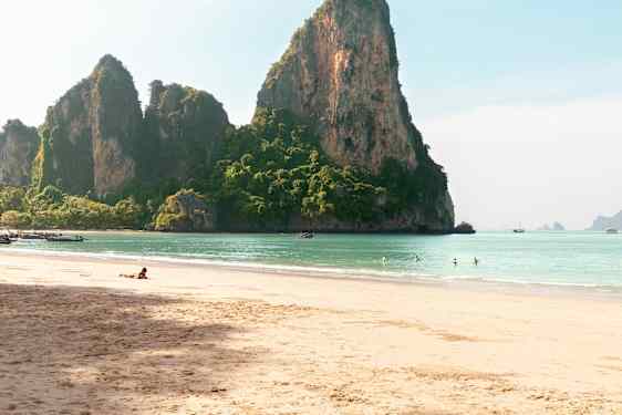 Railay Beach på Krabi er oplagt til badeferie