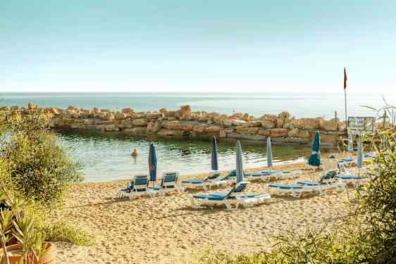 Mimosa Beach, Cypern