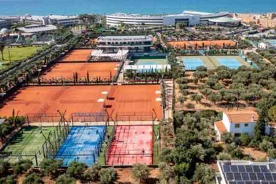 Tennisanlæg på Lyttos Mare