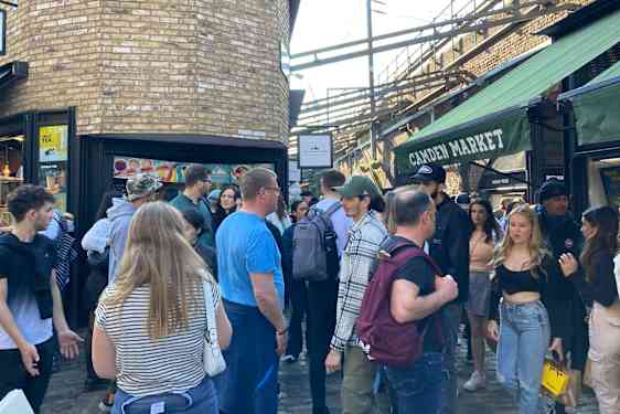 Folkemylder på Camden Market