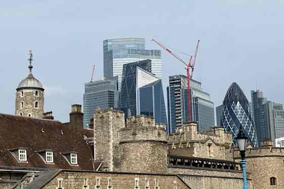 Gamle bygninger møder ny arkitektur i London